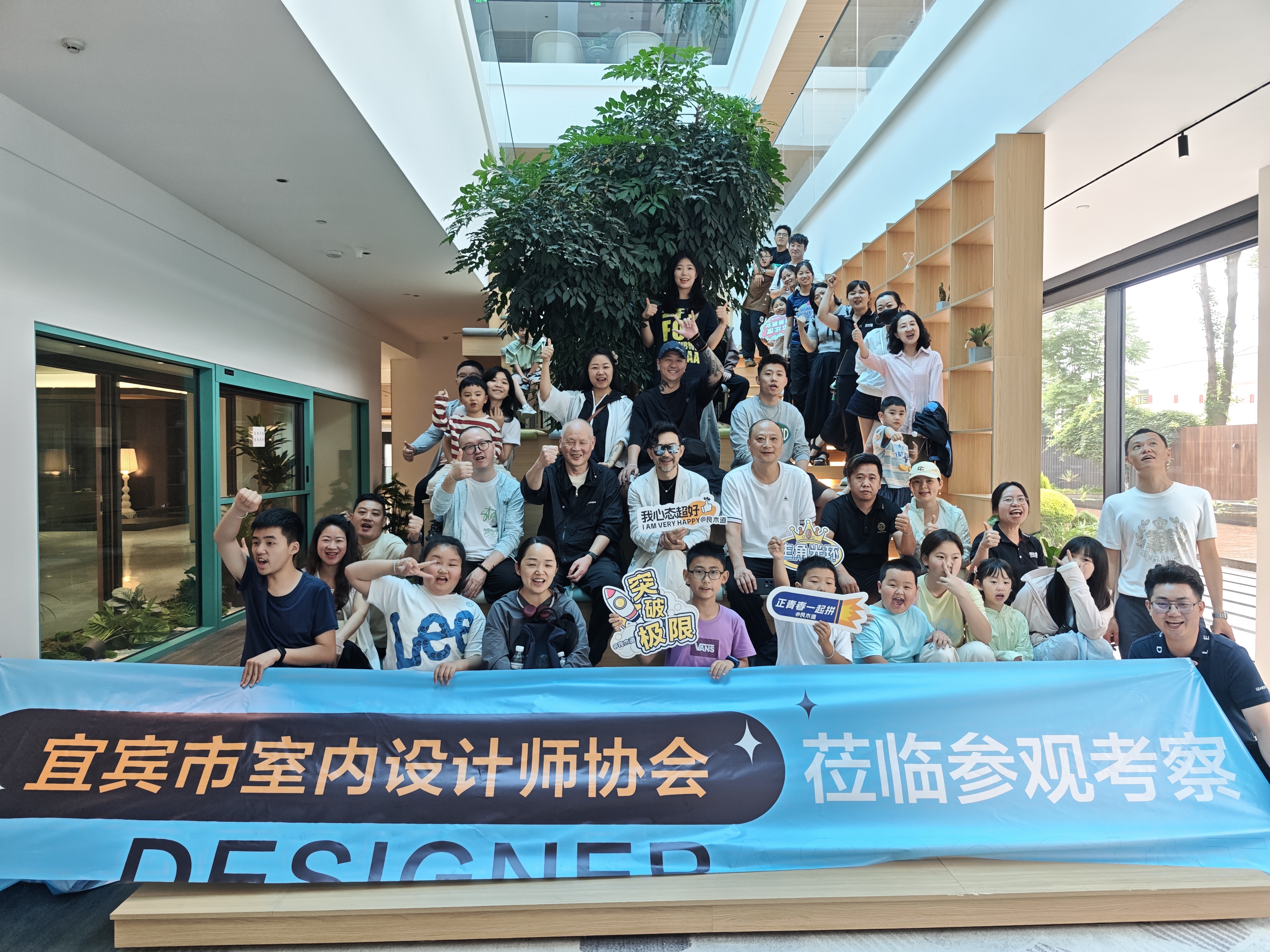 当端午粽香遇见童真笑脸，一场关于家与传承的奇妙邂逅